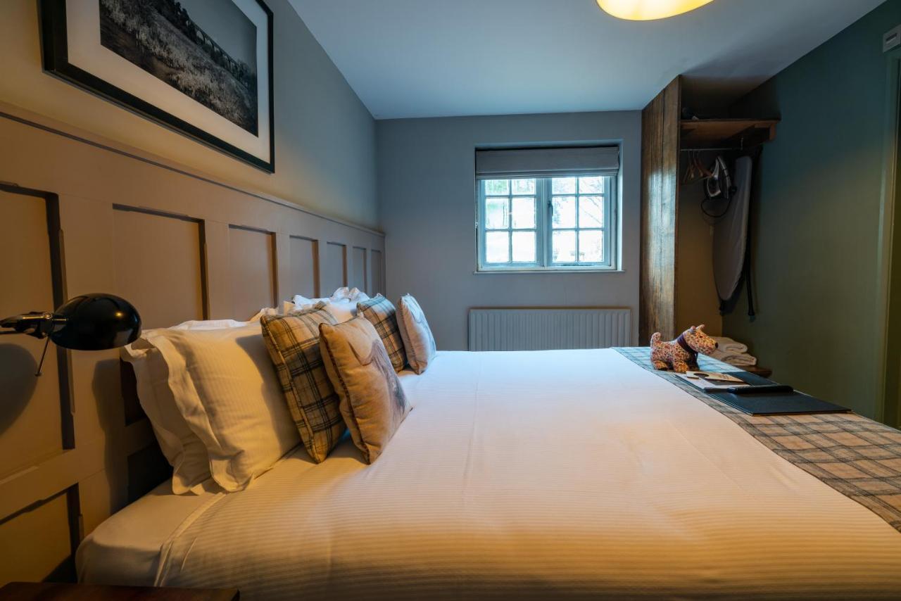 Bourne Valley Inn Saint Mary Bourne ภายนอก รูปภาพ