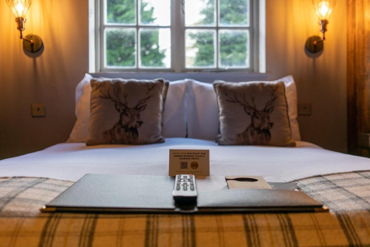 Bourne Valley Inn Saint Mary Bourne ภายนอก รูปภาพ