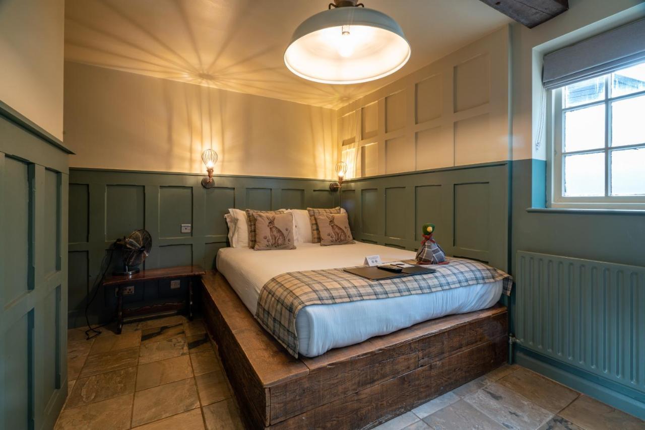 Bourne Valley Inn Saint Mary Bourne ภายนอก รูปภาพ
