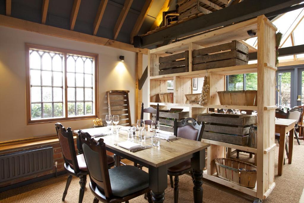 Bourne Valley Inn Saint Mary Bourne ภายนอก รูปภาพ